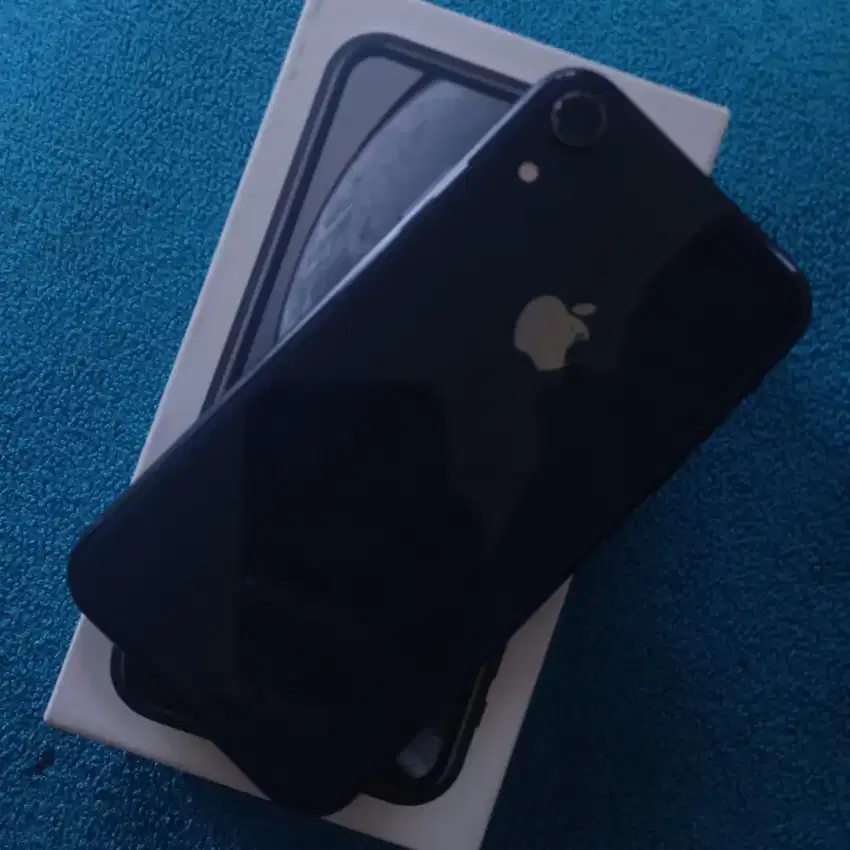 Jual Iphone XR 128 black