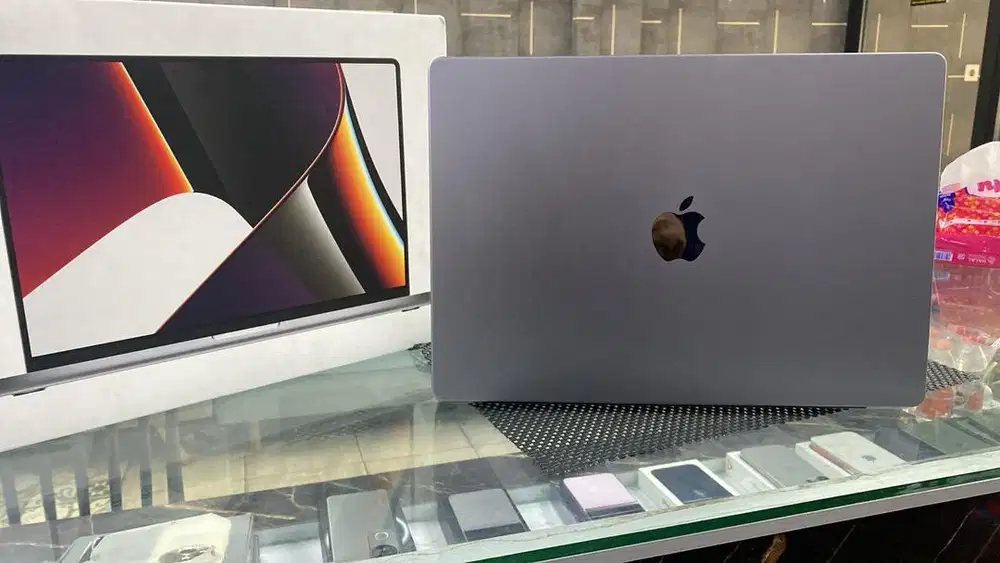 Macbook Pro M1 512Gb ibox