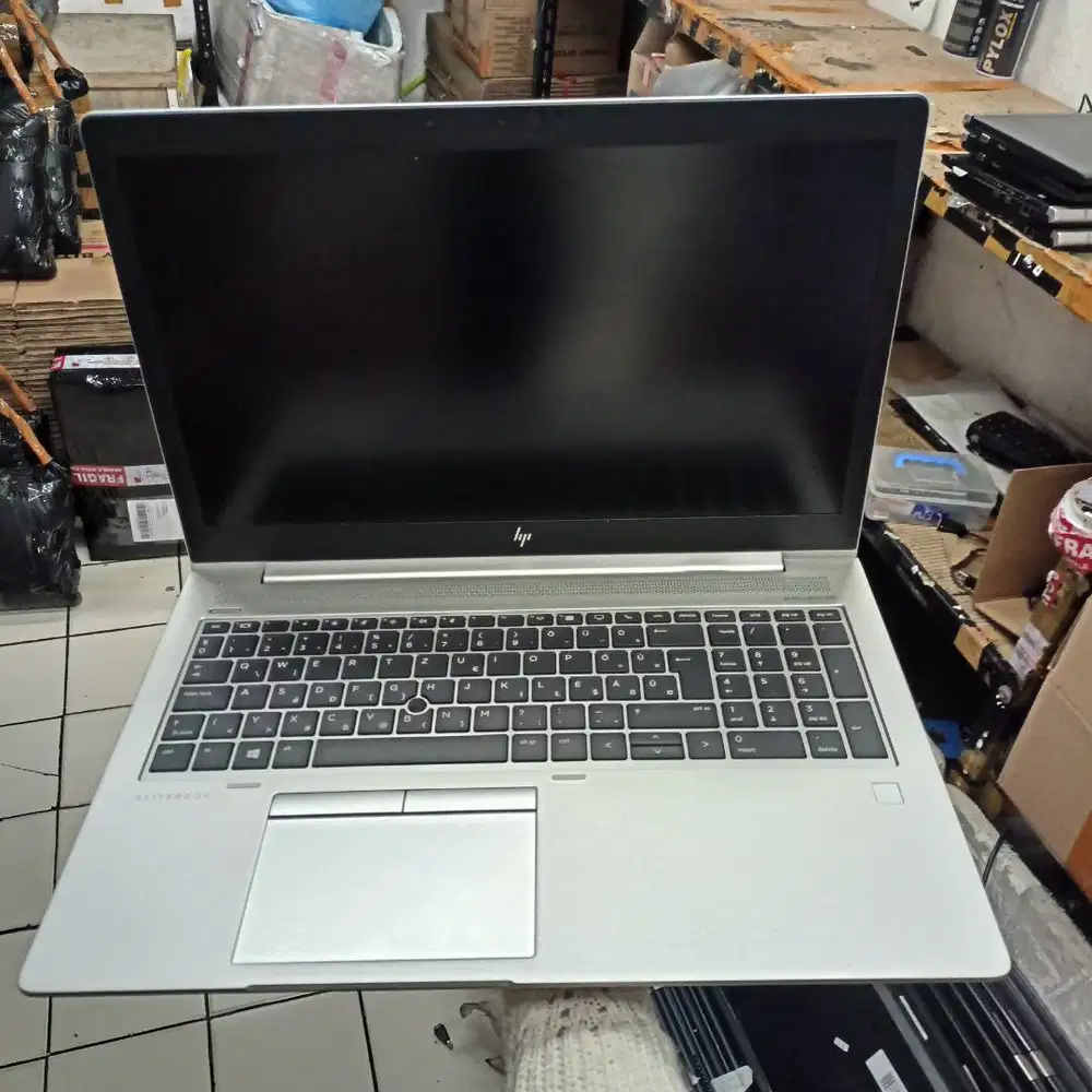 Laptop HP Elitebook 755 G5 R7 2700U, RAM 8GB SSD 256GB D-CC2