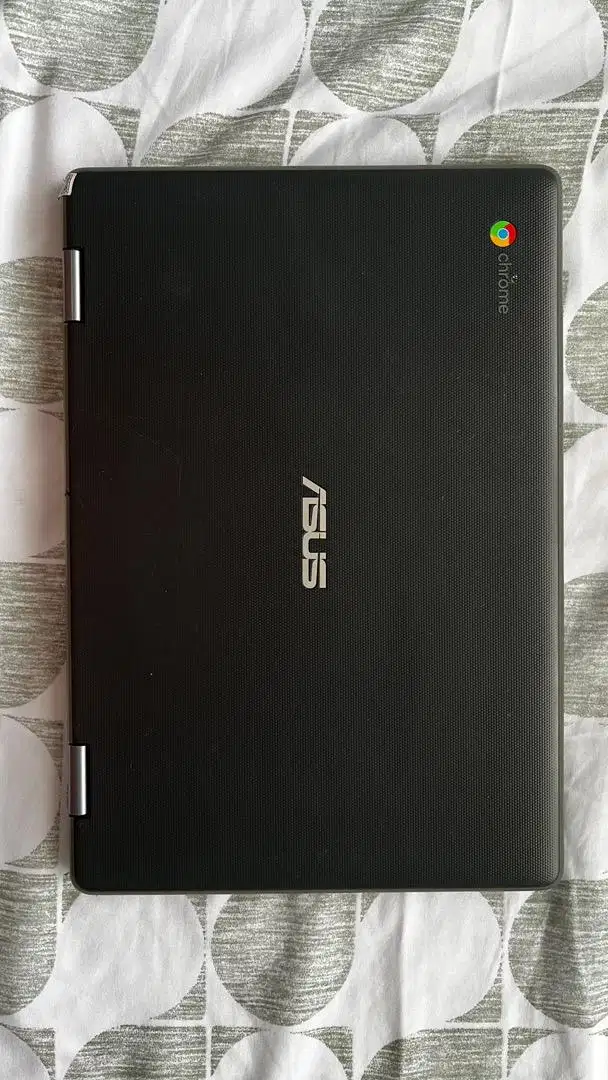 Laptop 2 in 1 Touchscreen Asus Chromebook C214M RAM 4GB Storage 32 GB