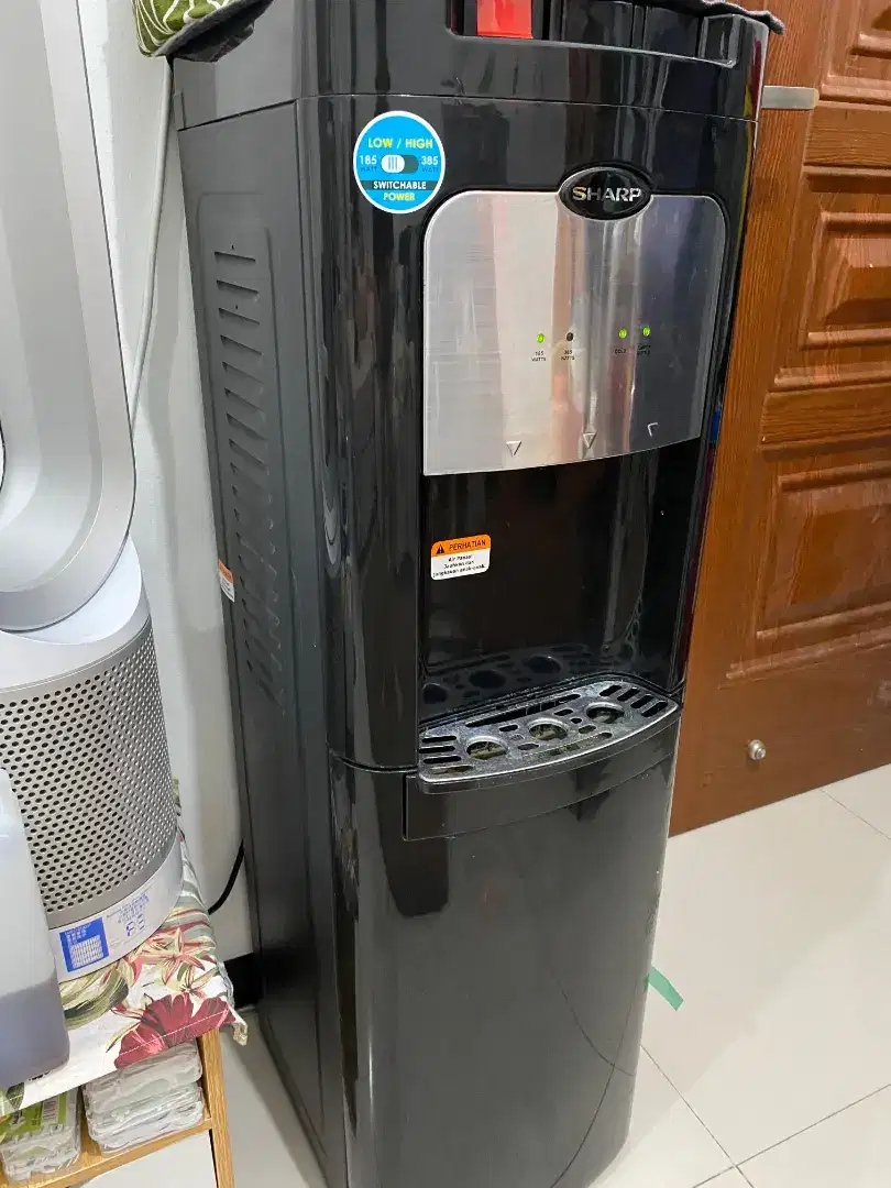 Dispenser sharp galon bawah
