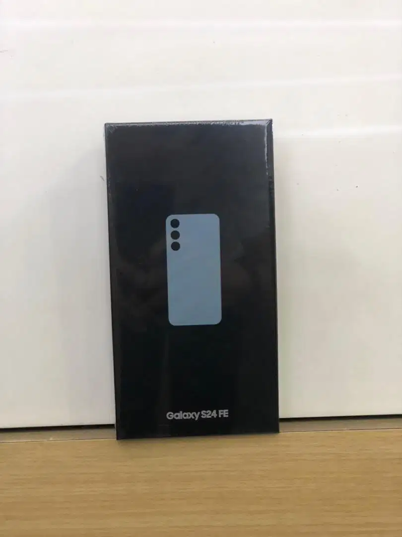 SAMSUNG S24 FE 8/256