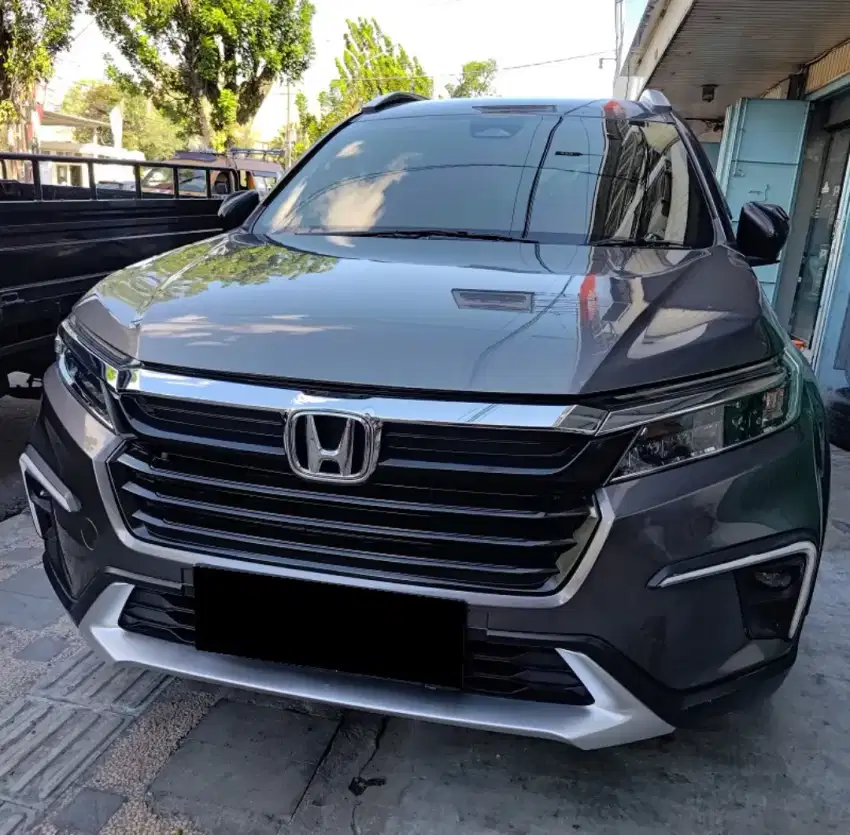 Honda BRV BR-V Prestige w/ Honda Sensing CVT 2022 Grey Abu-abu