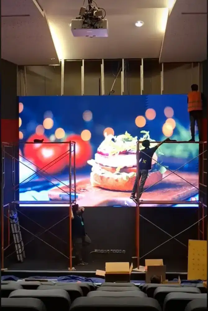 Videotron led screen indoor P1.53mm indoor