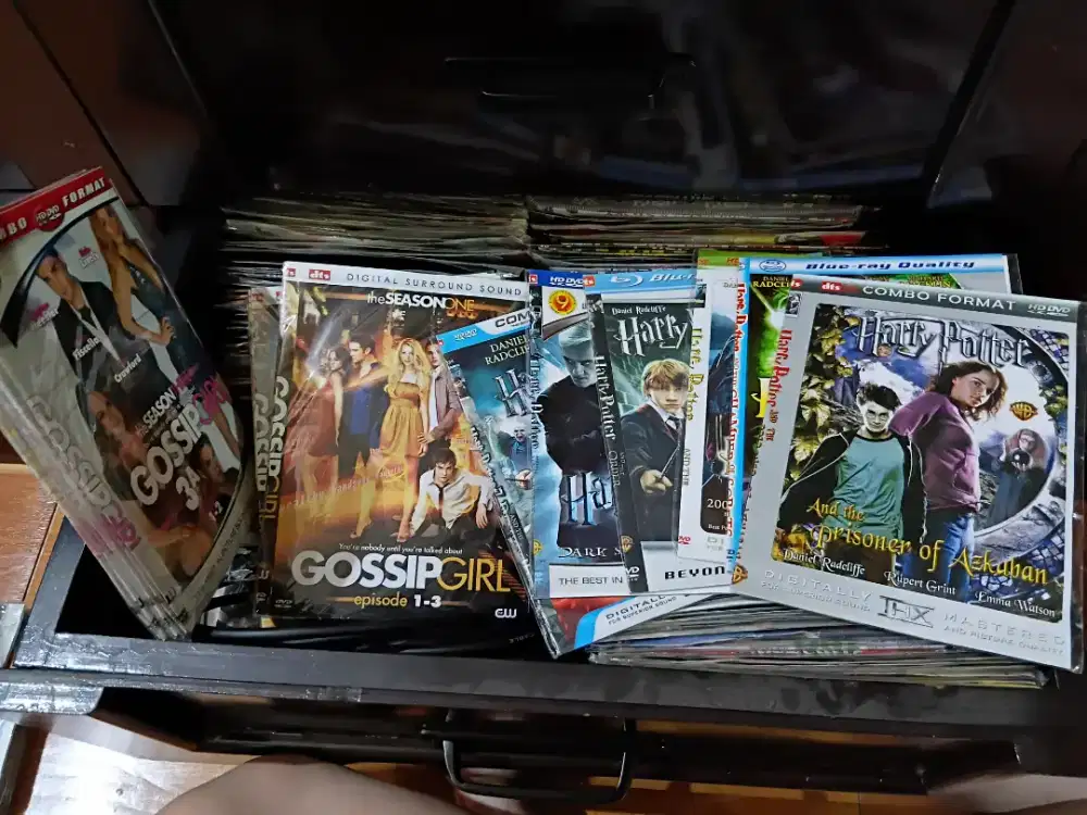 DVD Harry Potter , Gossip Girl (banyak judul lain cek deskripsi)