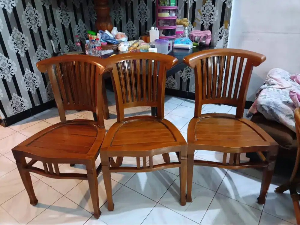 Set Meja Makan Bundar Jati Jakarta Utara