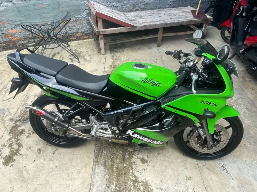 Dijual motor ninja RR 2009
