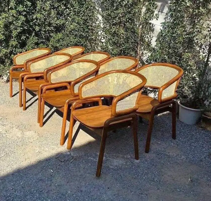 kursi cafe - kursi kafe - kursi santai -kursi kayu jati -kursi estetik