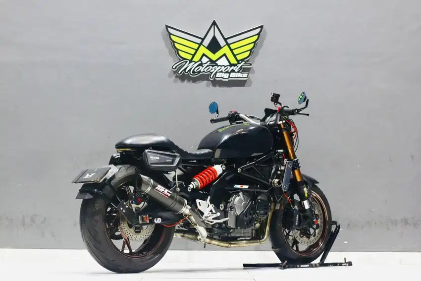 Benelli bn600 costum like new zx25r versys650 ducati monster KTM390