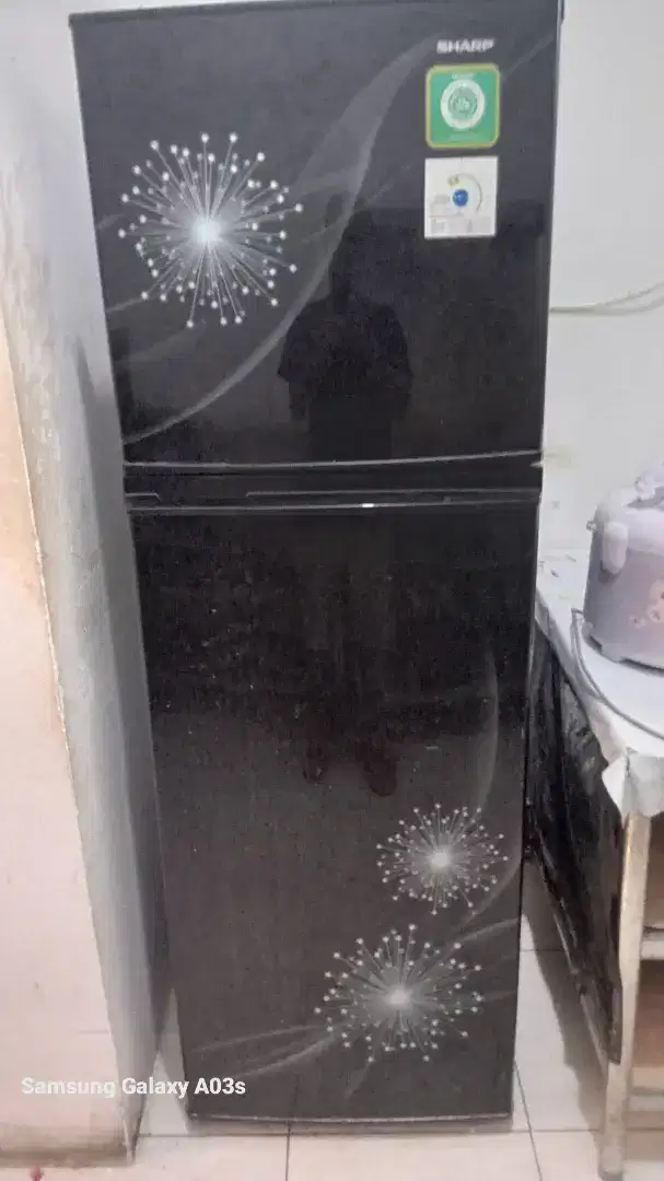 Kulkas 2pintu merk sharp