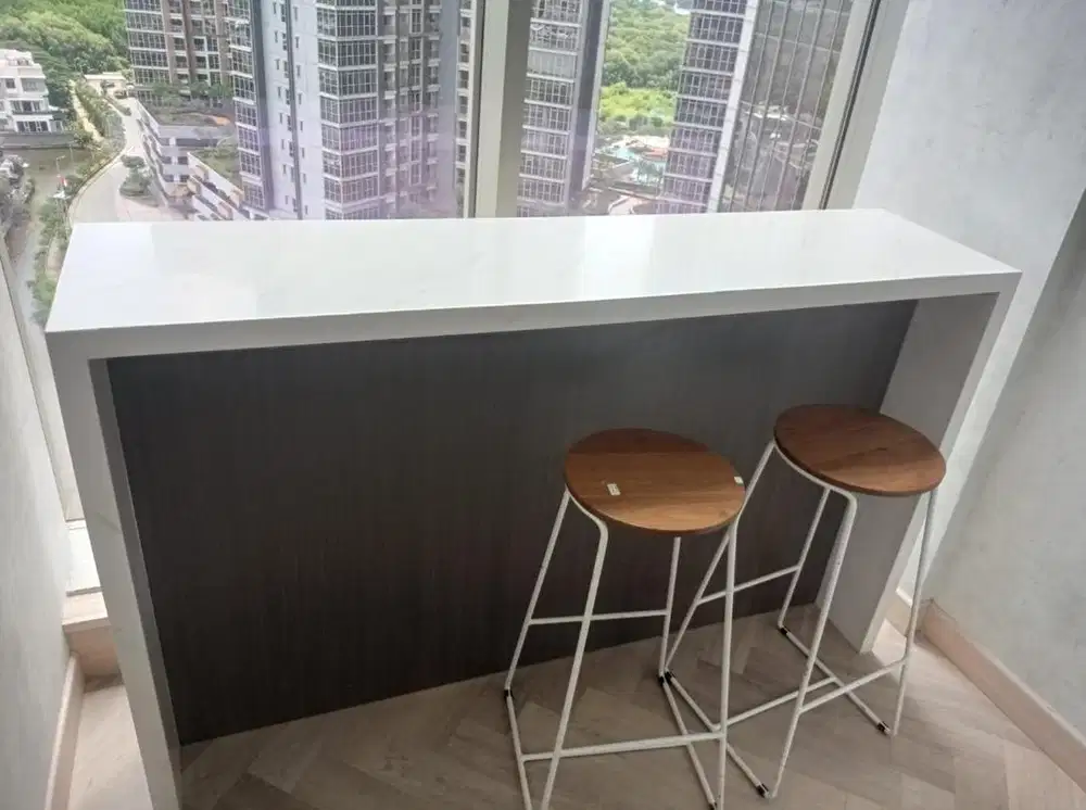 DIJUAL MEJA ISLAND TERMASUK KURSINYA