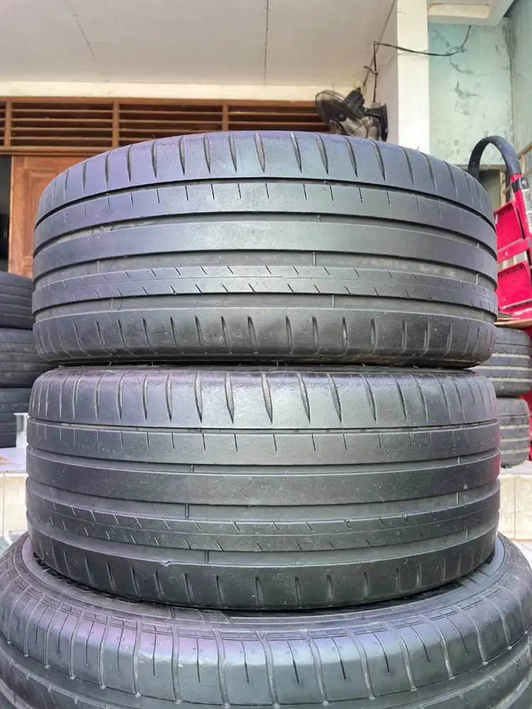 Ban Michelin Pilot Sport 4 225 45 r18 2Pcs