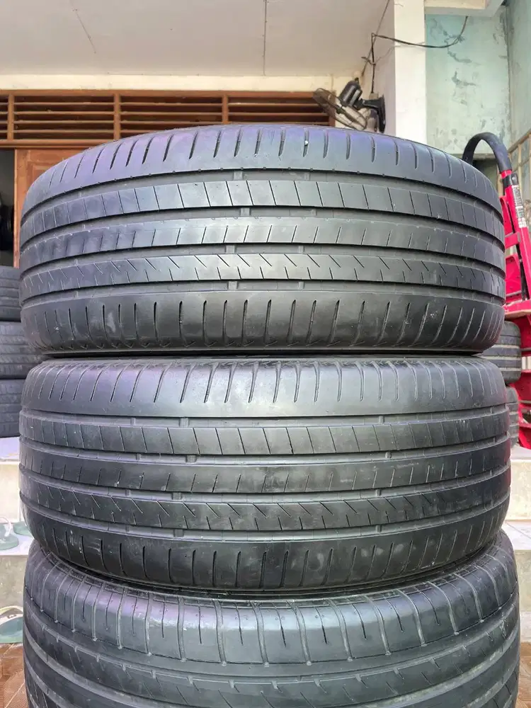Ban Bridgestone Alenza 001 235 55 r19 2Pcs