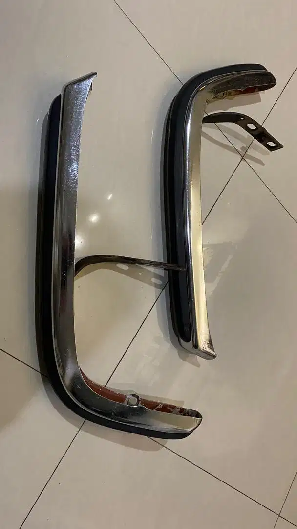 Anak Bumper Mercy Mini W115 W114