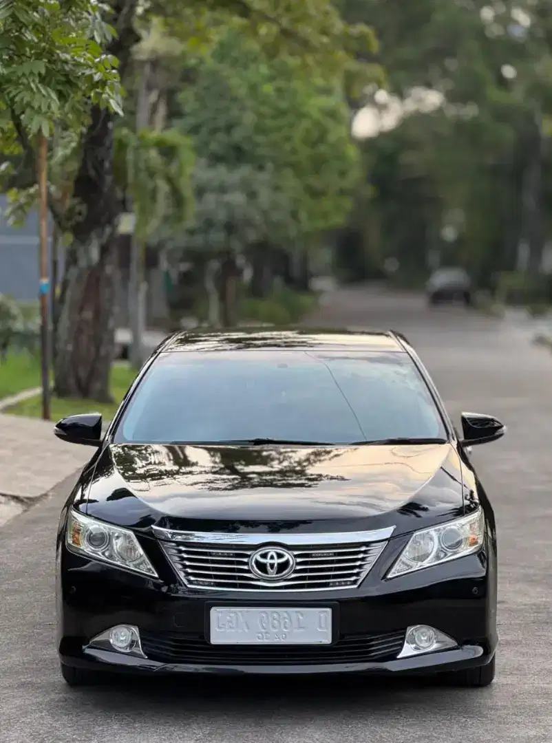 Camry G 2.5 Matic 2012
Istimewa Skli !!!
- KM low 91rb