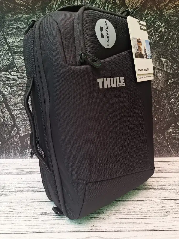 Tas Laptop Backpack / Slingpack merk Thule Accent22 - Baru