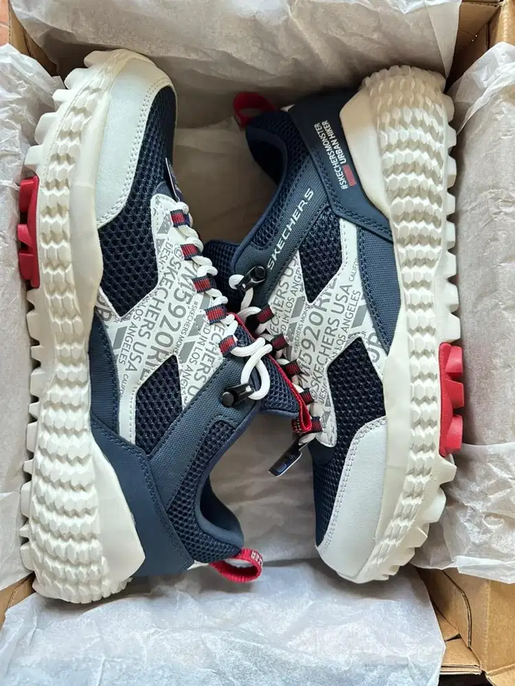 DIJUAL!!! Skechers Monster - Mashton Men’s Sneakers Shoes - White