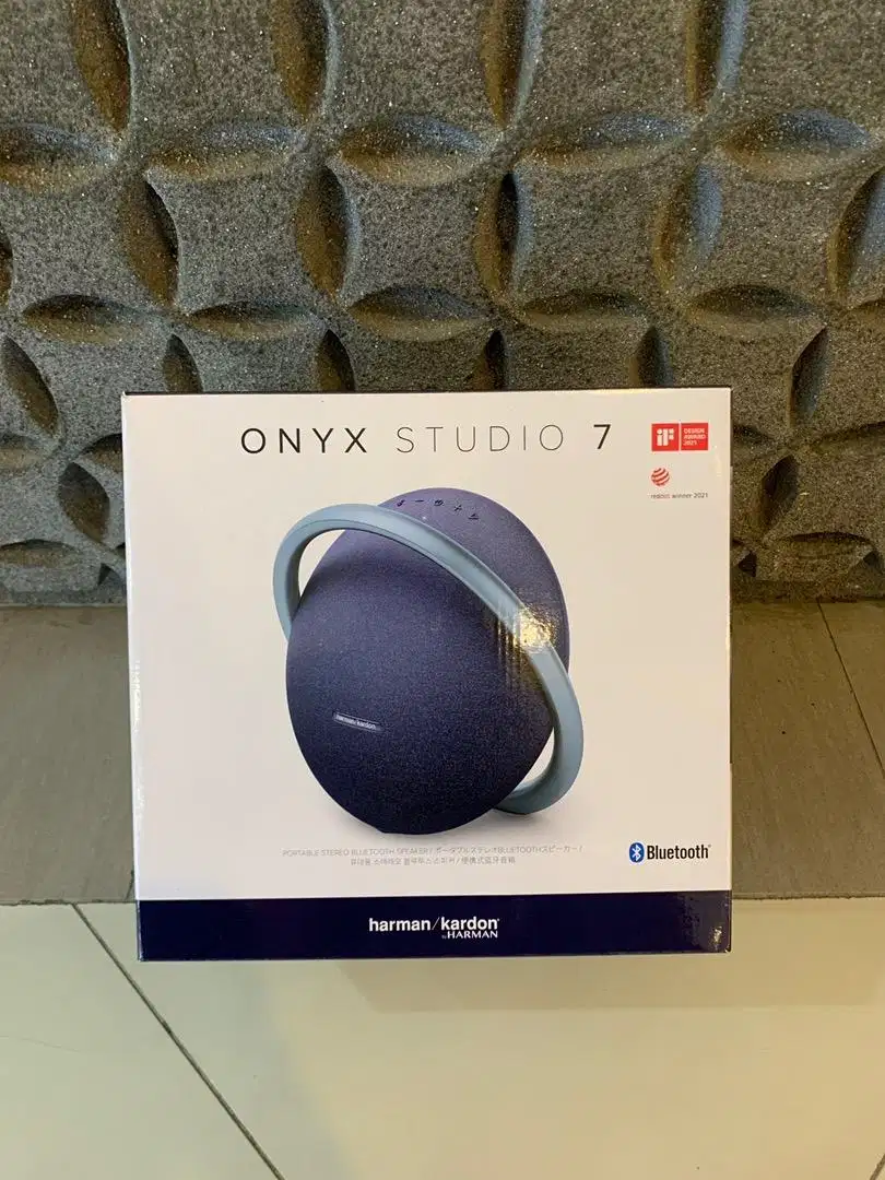 Harman Kardon Onyx Studio 7