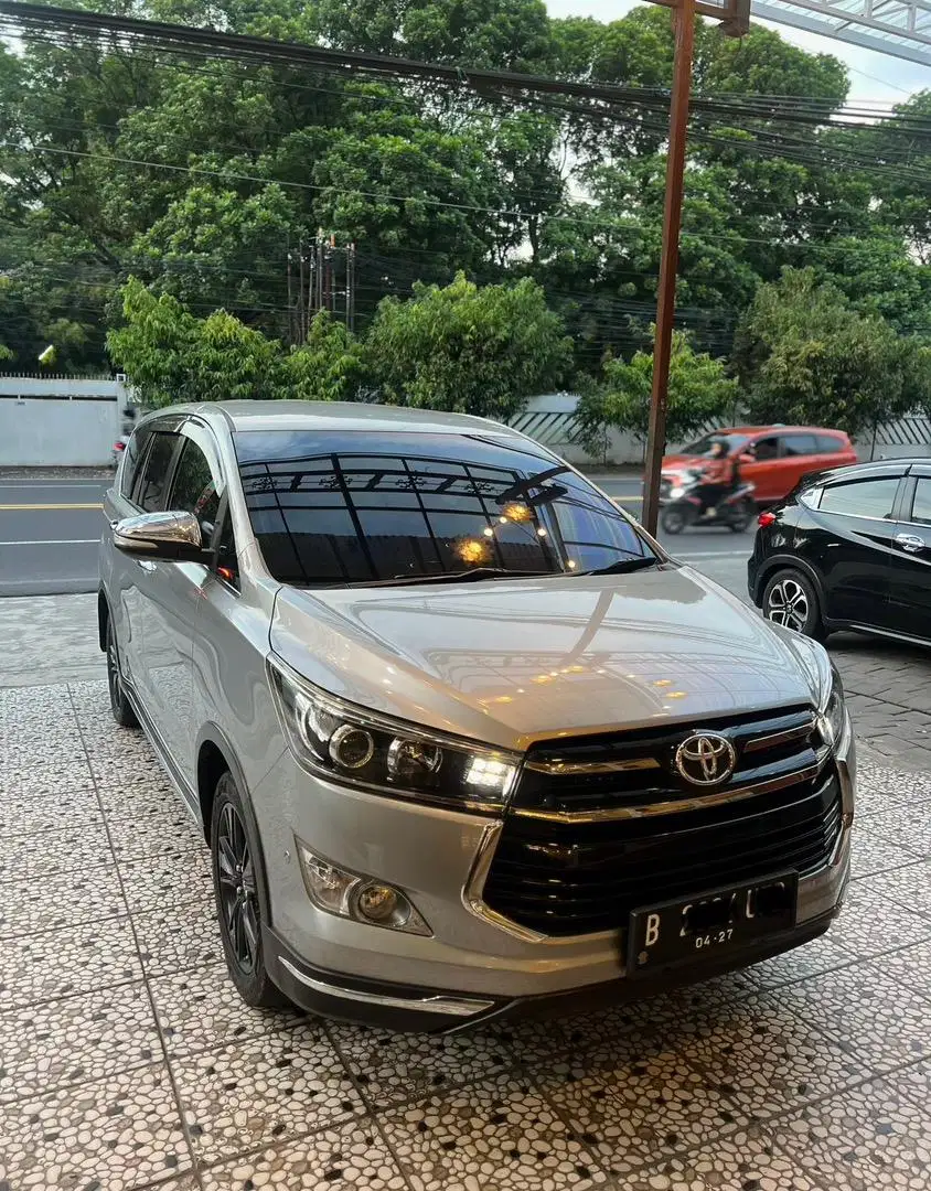 kijang Innova venturer metik diesel istimewa