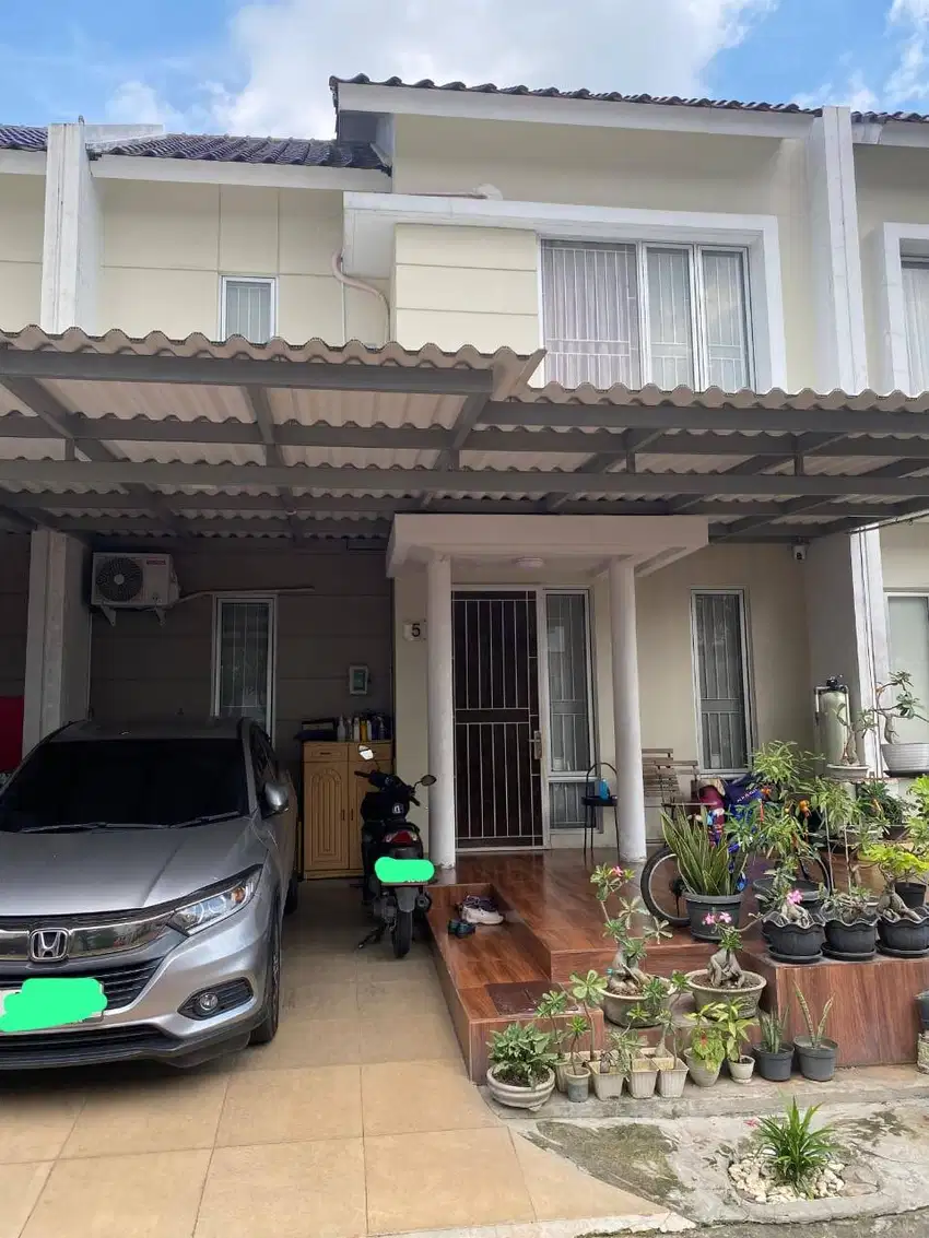 Dijual Cepat Rumah Boston Village Rapih Siap Huni Semi Furnished