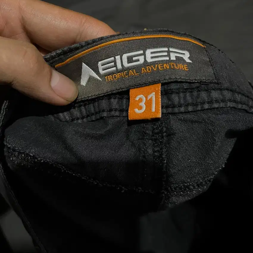 Celana pendek original EIGER