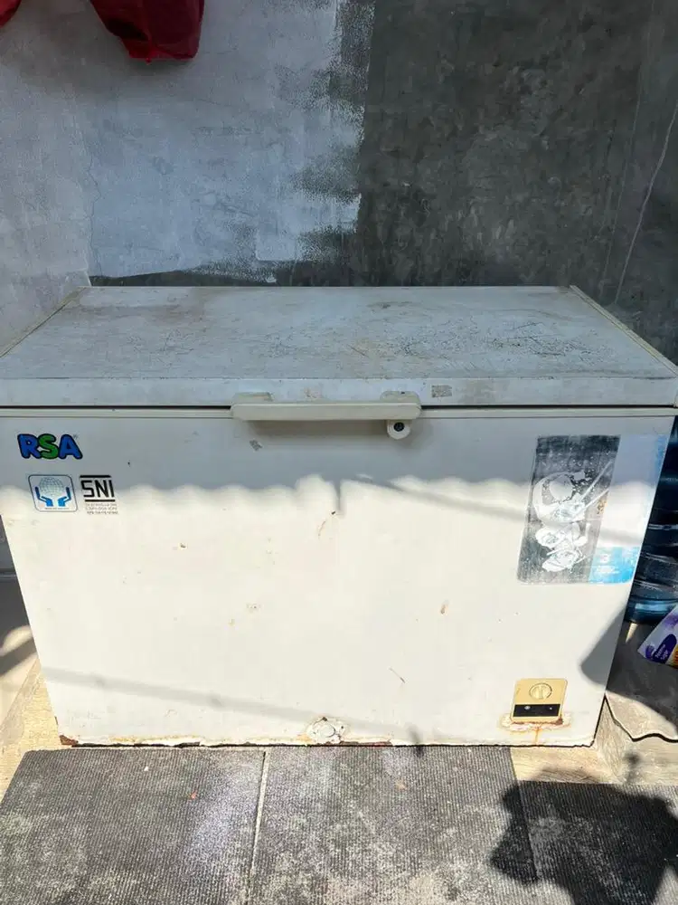 Freezer RSA 310L dingin menggigil sudah tidak dipakai jadi di jual
