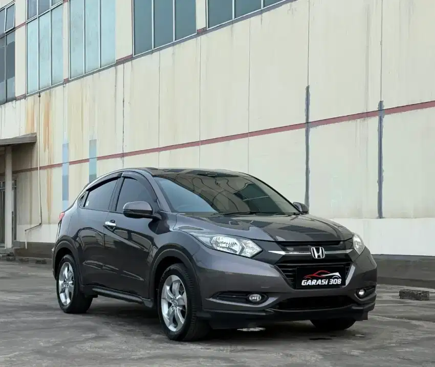 Honda HR-V E 1.5 AT 2015 Warna Abu Abu Metalik KM 63 rb record
