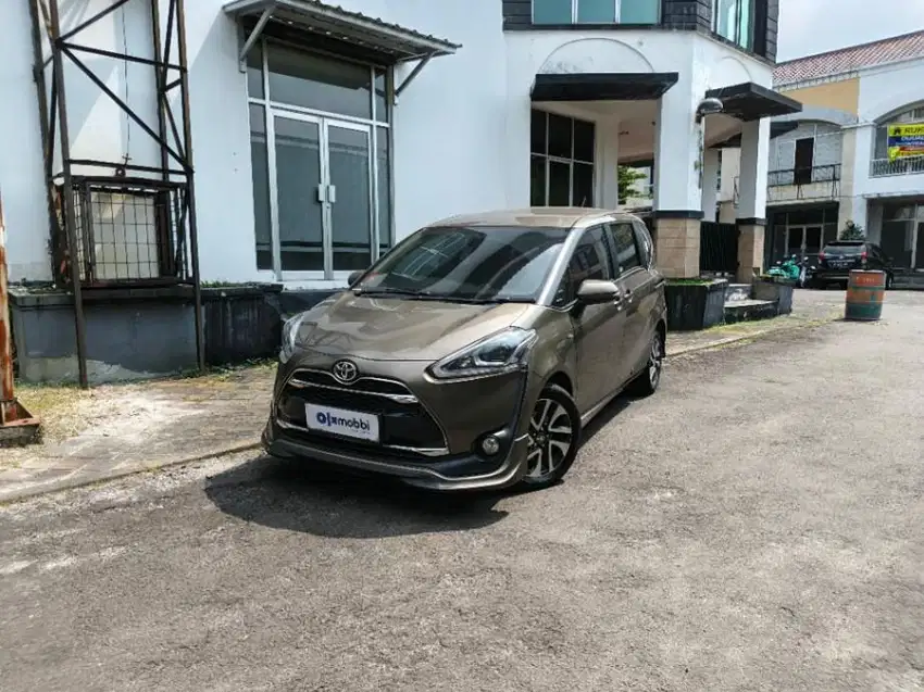 Pajak Panjang - TOYOTA SIENTA 1.5 Q BENSIN A/T 2017 COKLAT