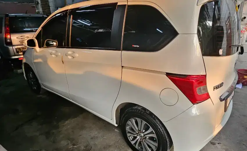 Honda Freed PSD E 2013