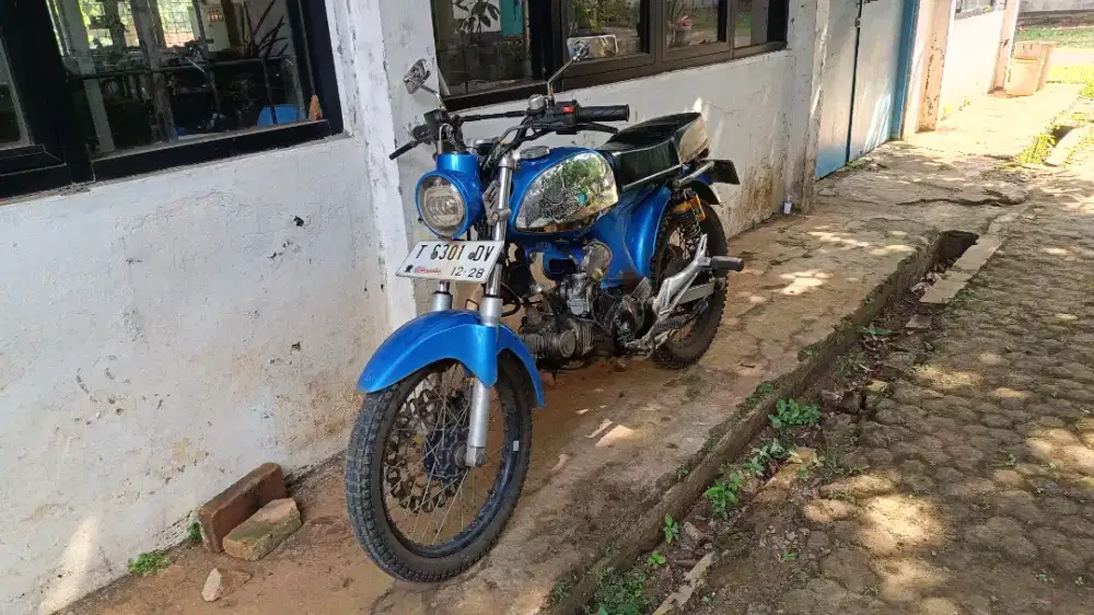 Motor Kharisma Body Honda S90