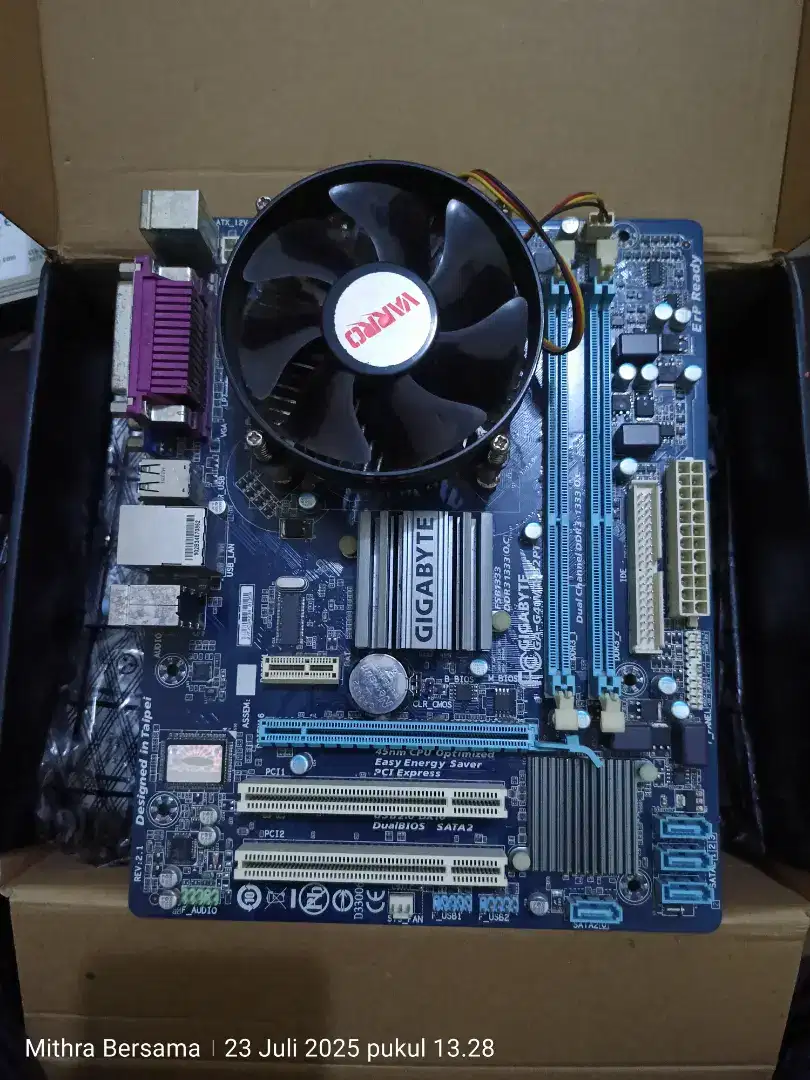 Mainboard komputer Gigabyte
