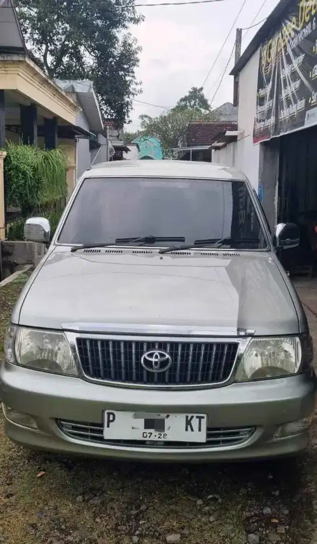Mobil Kijang LGX Bensin 2003