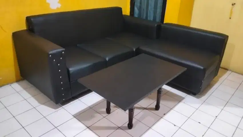 Sofa set hitam minimalis