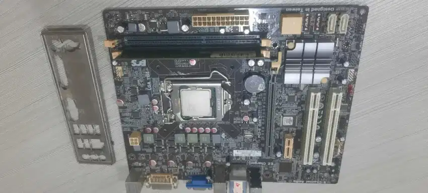 Mobo Komputer Sama Intel i3 ram /jual Gembling 150K Net Siap CODan