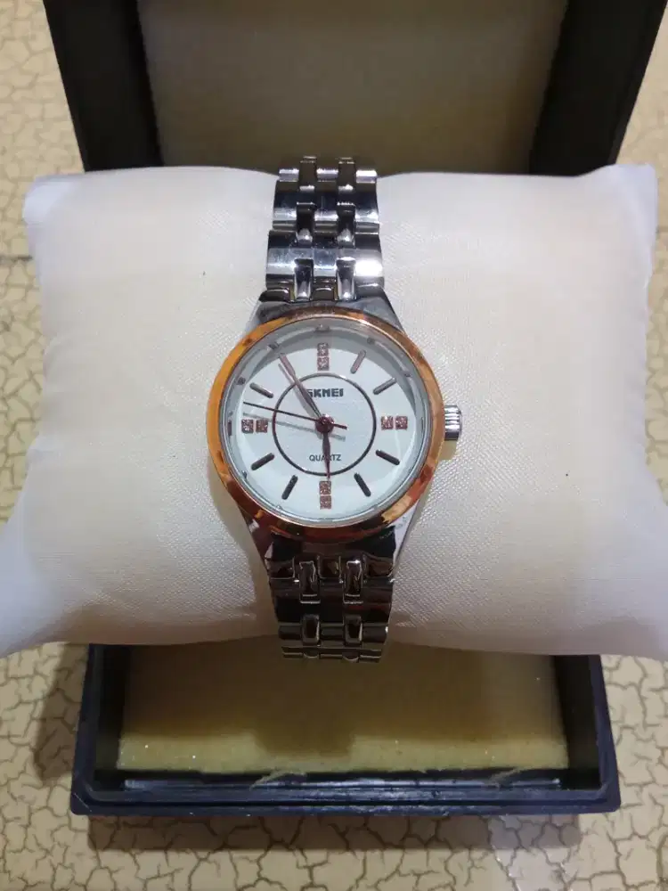 Jam Tangan Wanita SKMEI