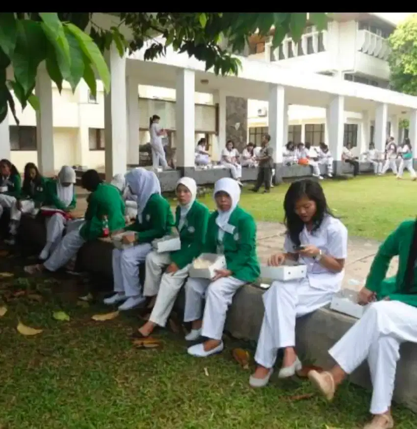 Pembantu, baby sitter, prawat lansia/jompo pria dan wanita