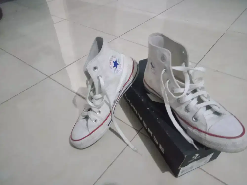 Di jual Sepatu Converse all star