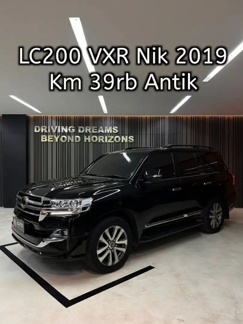 Toyota Land Cruiser VXR Full Spec 2019 Hitam B50LLI LC LC200 Km39rb
