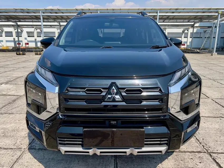 DP 20JT [LOW KM] XPANDER CROSS PREMIUM PACKAGE AT 2023 HITAM TT 2022