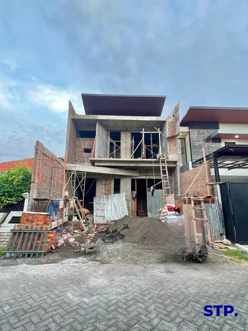 Rumah baru kontemporer Manyar Jaya 2 lantai