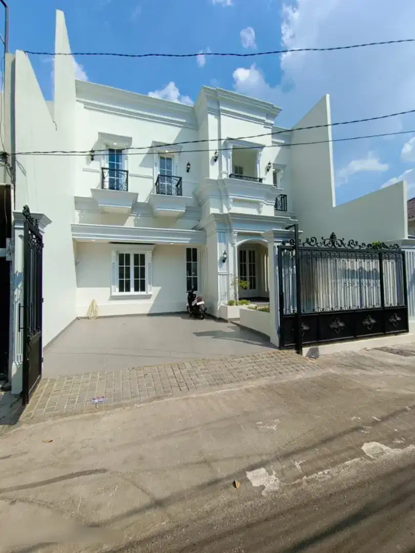 Rumah Baru Classic Modern diJoglo, JakartaBarat. Lt.200 Lb.280 Rp.5,8M