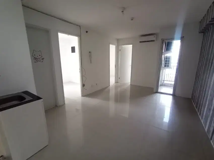DISEWAKAN MURAH 3BEDROOM UNFURNISH ATAS MALL BASSURA SIAP HUNI