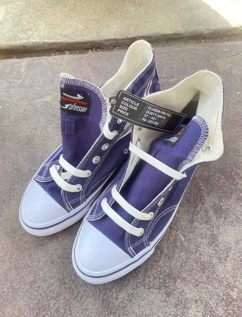 JOHNSON PILIH WARNA