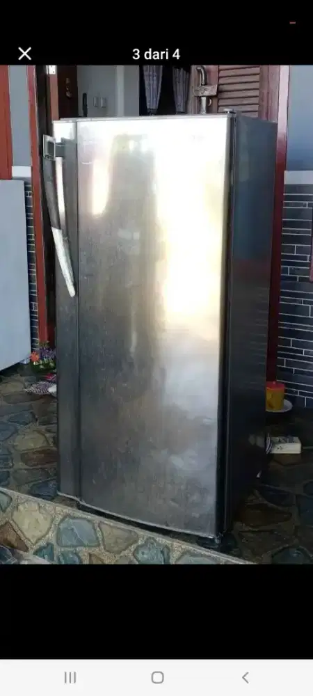 Beli kulkas rusak