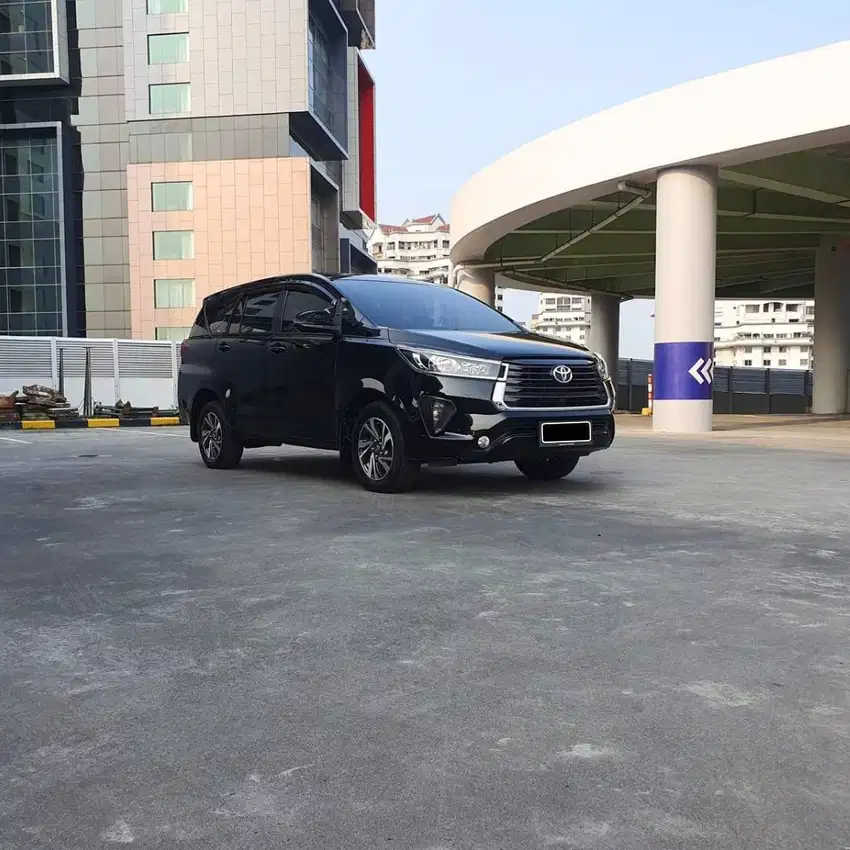 (TDP 35 JT ) LOW KM ! TOYOTA KIJANG INNOVA G A/T DIESEL HITAM 2020 !