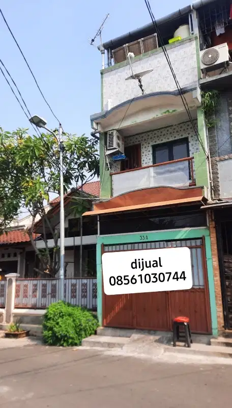 Rumah dlm komplek jln lebar JatiPadang Pejaten jaksel hnya 980jto