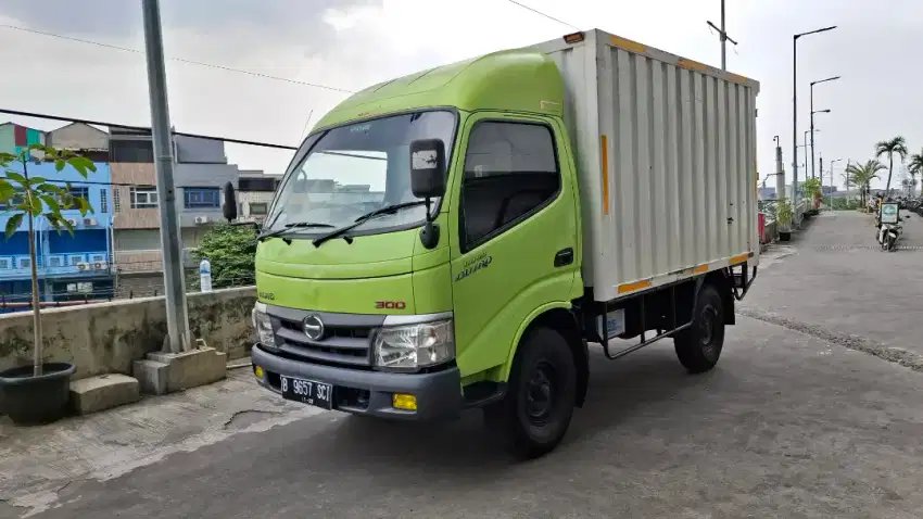 Hino dutro 110SD 4 Roda Box Besi 2020