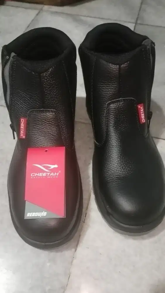 Safety Shoes Cheetah Baru