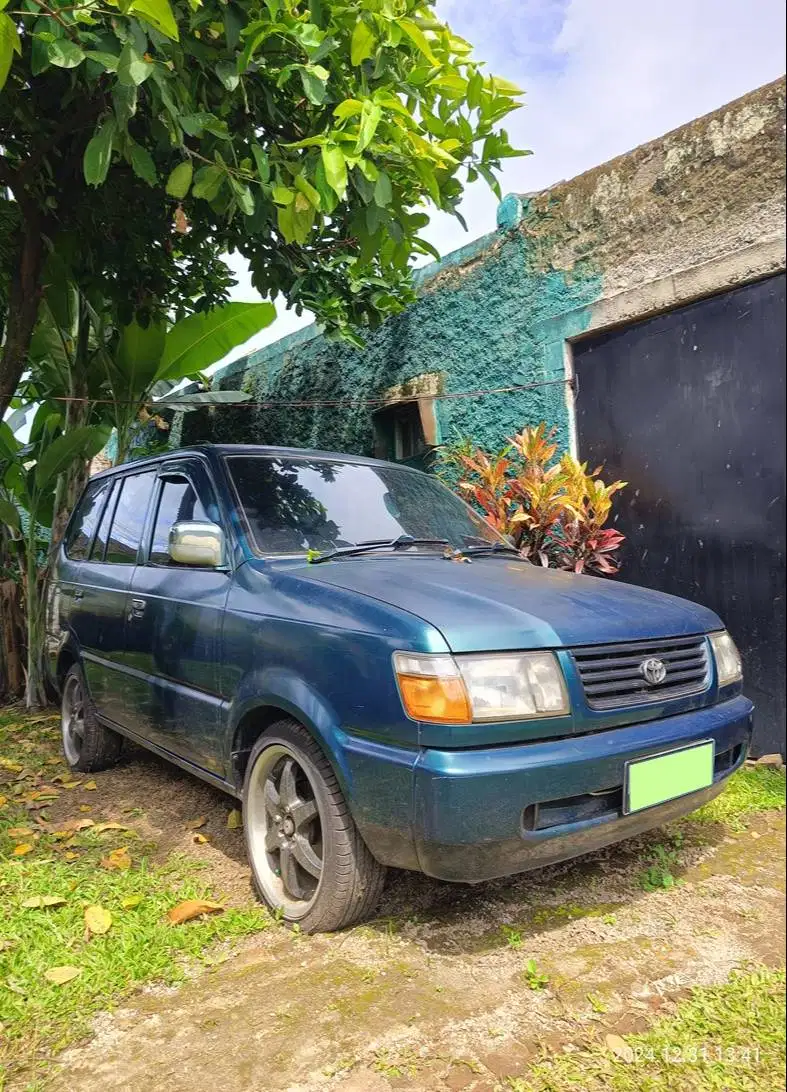 Kijang Standard KF70 Short Tahun 1997 Hijau Metalik 1781 CC