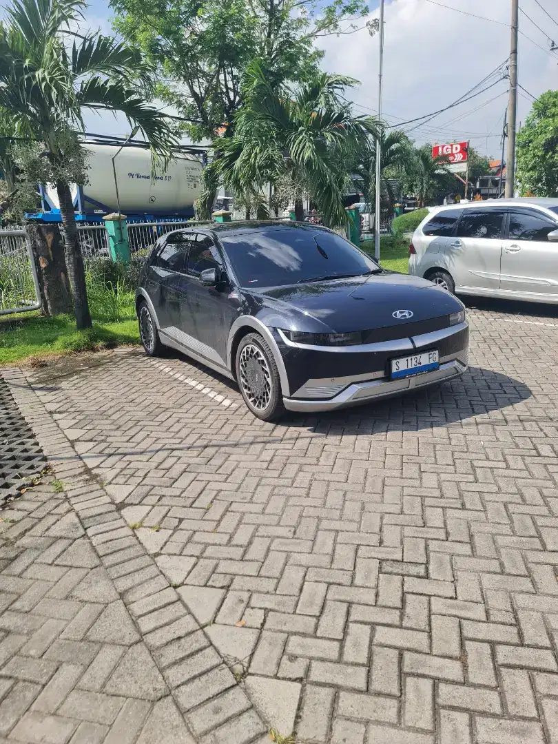 Ioniq 5 signature long range